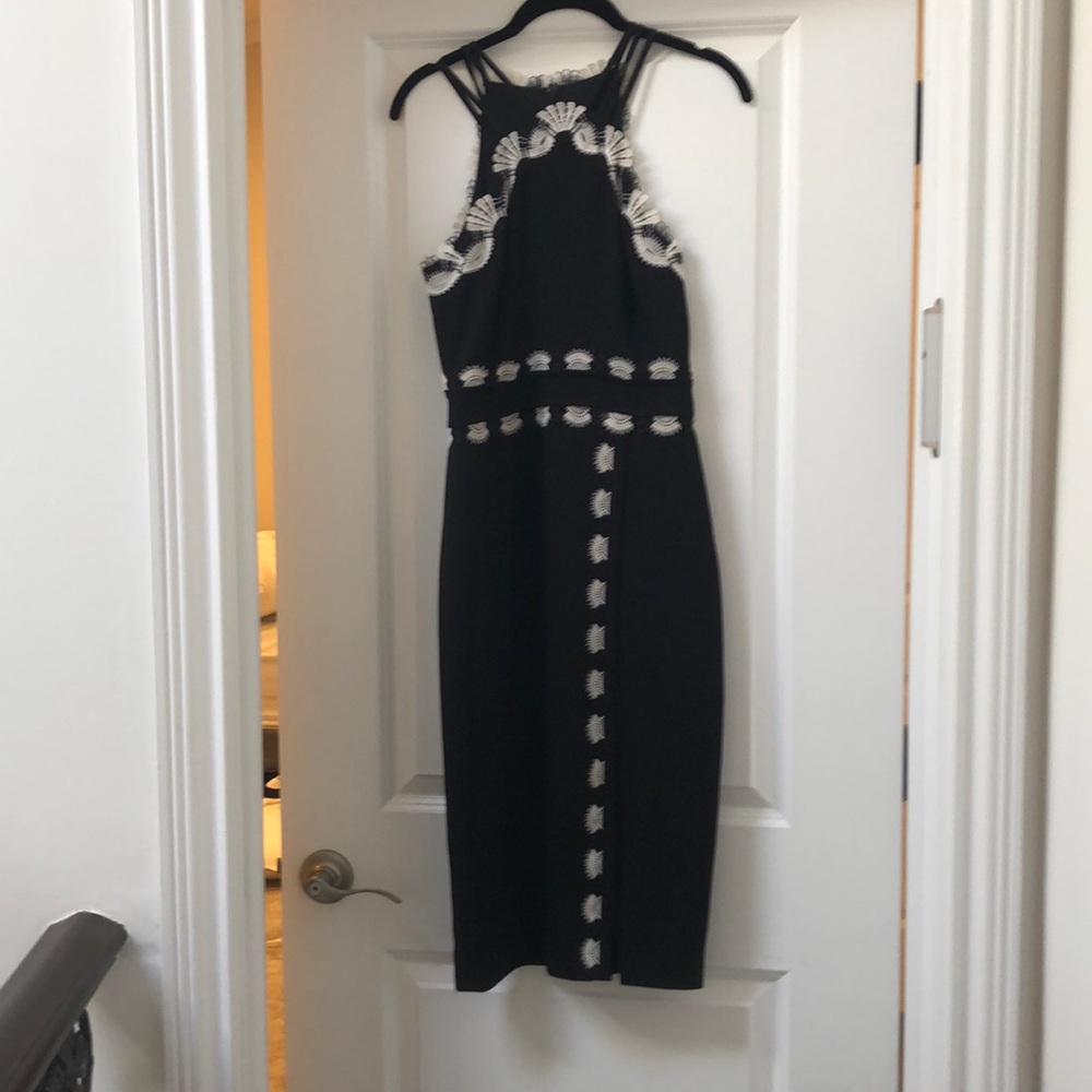 Karen Millen Black & White Halter Dress Sz 4 NEW